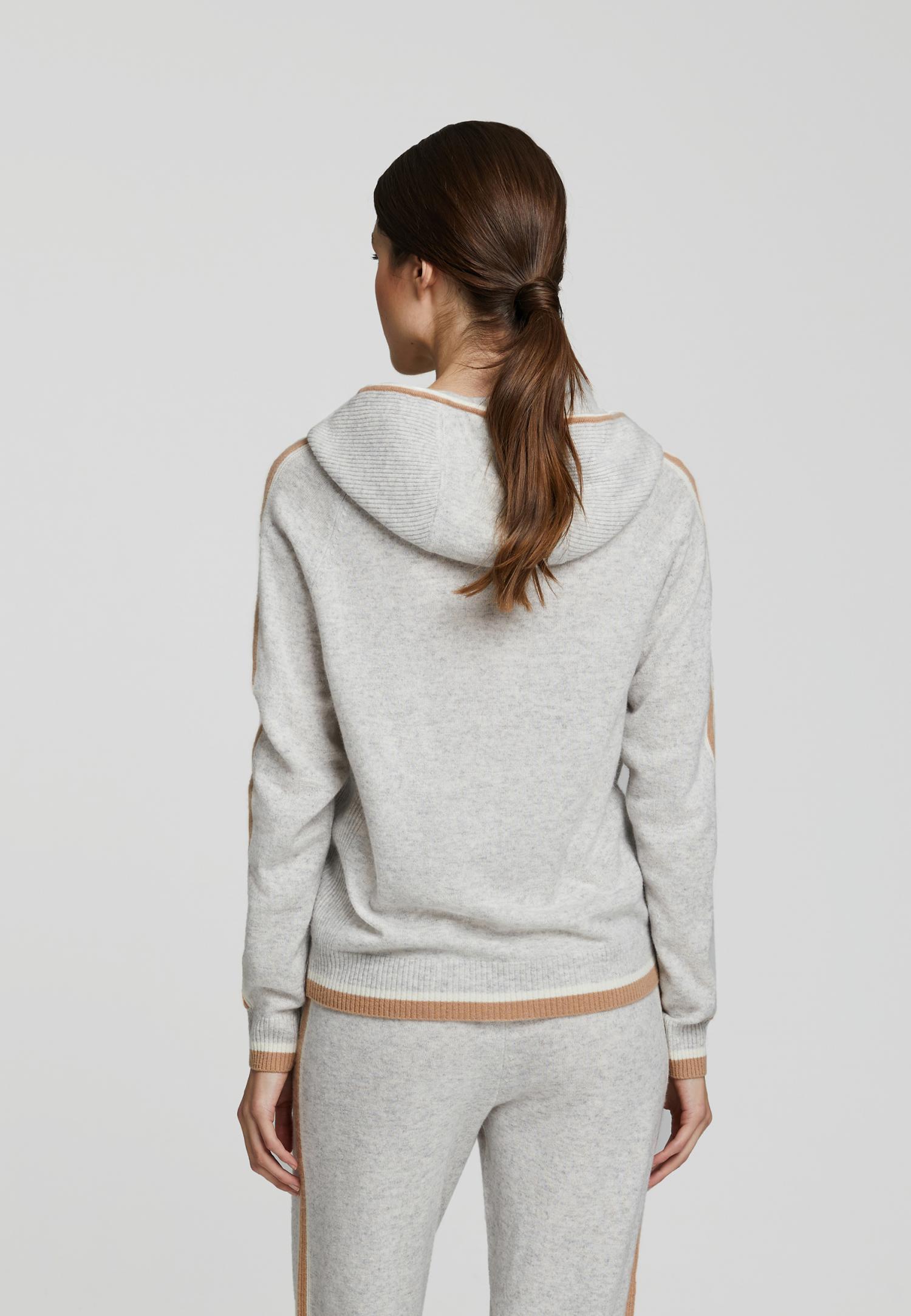 Джемпер на молнии с капюшоном W23-00CH0114 Marc & André